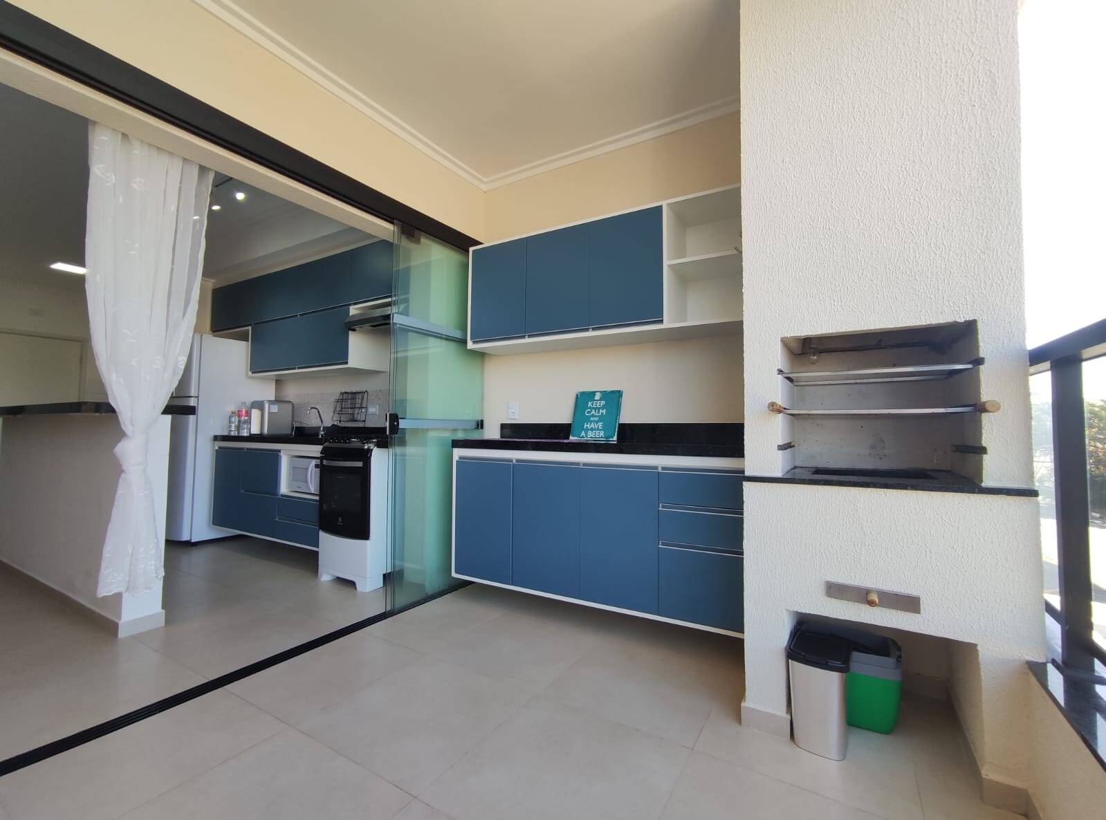 Apartamento à venda com 2 quartos, 70m² - Foto 1