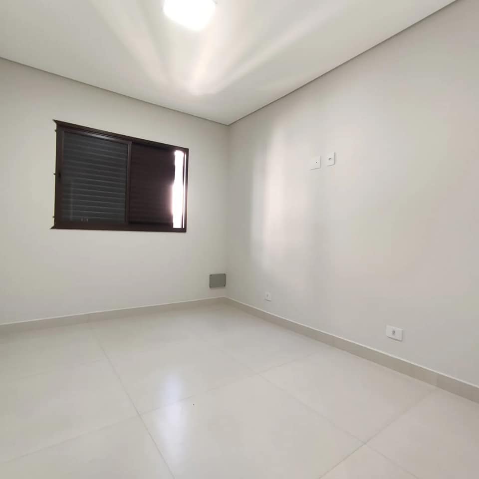 Apartamento à venda com 2 quartos, 78m² - Foto 4