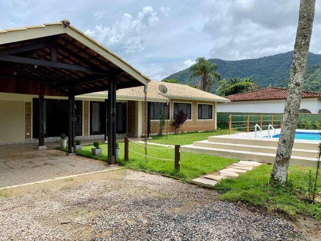 #210 - Casa para Venda em Ubatuba - SP